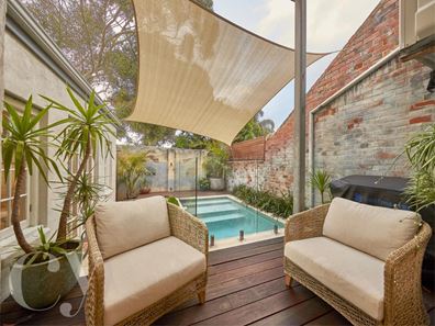 5 Lilly Street, South Fremantle WA 6162