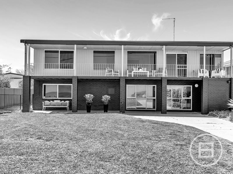 201 Ormsby Terrace, Silver Sands WA 6210