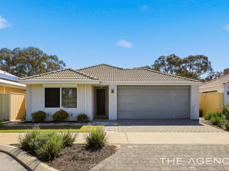 57 Warburton Trail, Lakelands WA 6180
