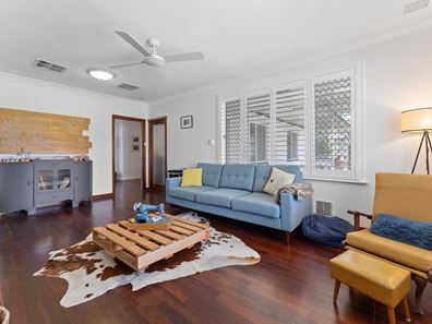 37 Edgewater Road, Safety Bay WA 6169