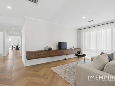 8 Carora Rise, Beeliar WA 6164