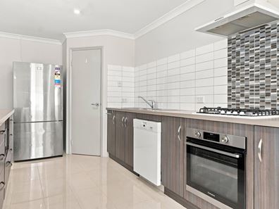 234B Second Street, Wonthella WA 6530