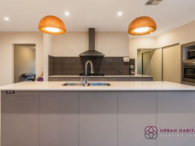 4 Rockport Ridge, Wellard WA 6170