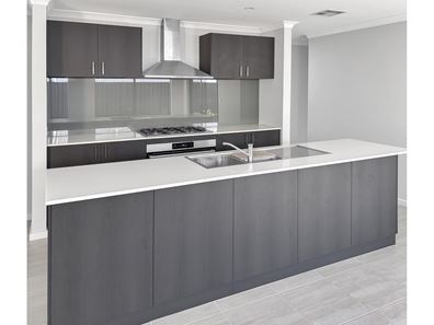 7 Genesis Rd, Eglinton WA 6034
