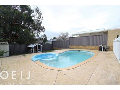 11 Lever Place, Willagee WA 6156