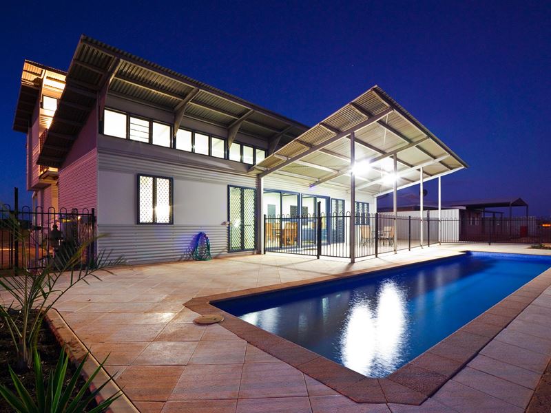 2 Kestrel Place, Exmouth