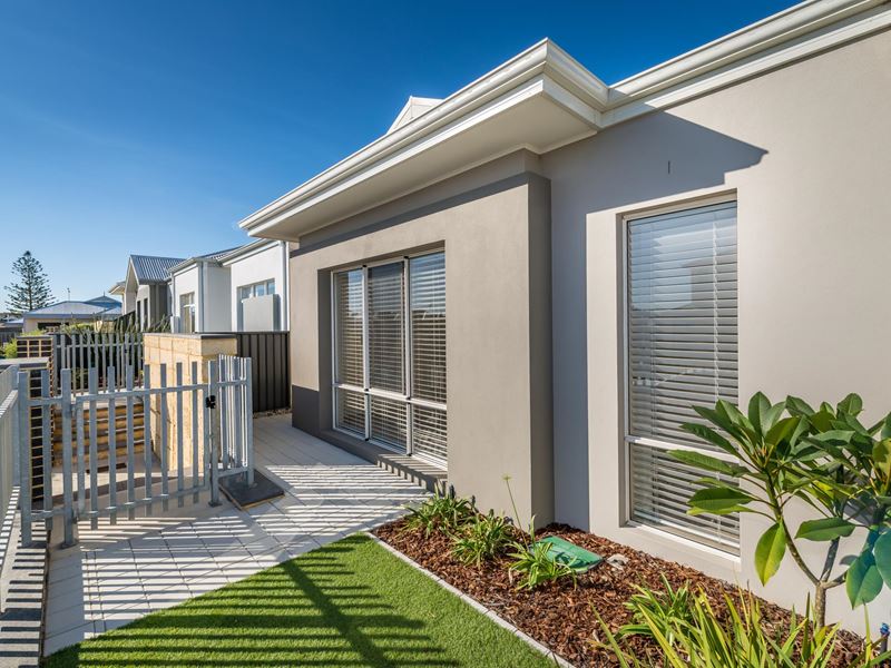 8 Chambered  Way, Jindalee WA 6036