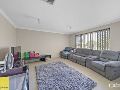 5 Alderley Close, Ellenbrook WA 6069