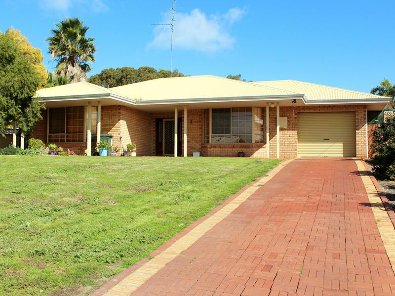 4 Smith Grove, Northam