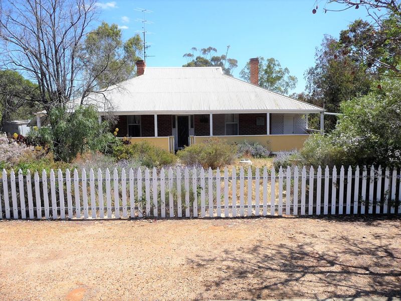 42 SMITH STREET, Beverley