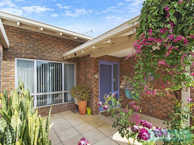 90 Monyash Road, Carine