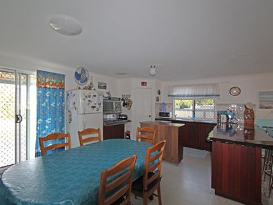 93 Bashford Street, Jurien Bay WA 6516