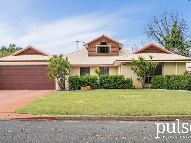 6 Nolt Court, Leeming WA 6149