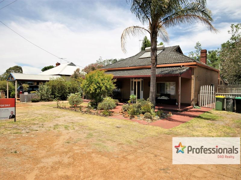 59 Coombes Street, Collie WA 6225