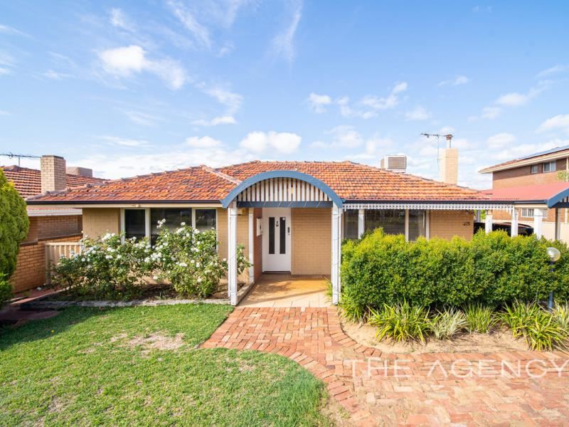 215 Clontarf Road, Hamilton Hill WA 6163