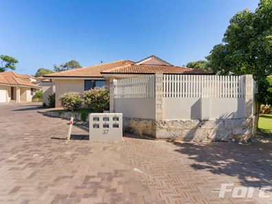 6/37 Ravenswood Drive, Nollamara WA 6061