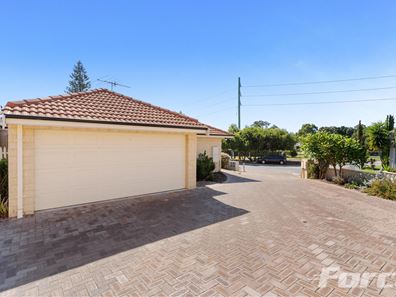 6/37 Ravenswood Drive, Nollamara WA 6061