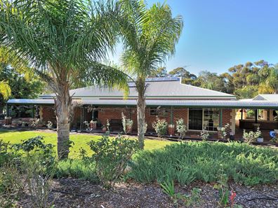 22 Accedens Rise, Bakers Hill WA 6562