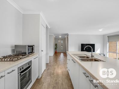 14 Waverley Road, Australind WA 6233
