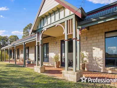 8 Cabernet Court, Mount Nasura WA 6112