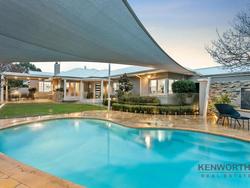 11 Fourth Avenue, Applecross