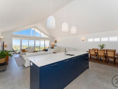 8 Gretel Drive, Falcon WA 6210