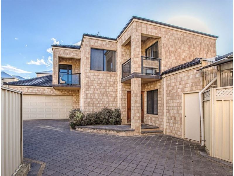 6/7 Victoria Street, Rockingham WA 6168