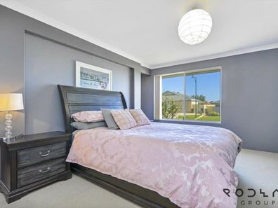 8 Vlasich Rd, Byford WA 6122
