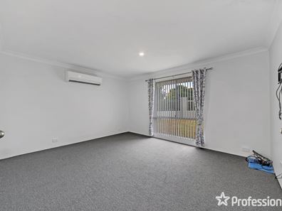 25 Hercules Street, Rockingham WA 6168