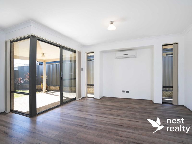 12 Worcester Bend, Piara Waters WA 6112