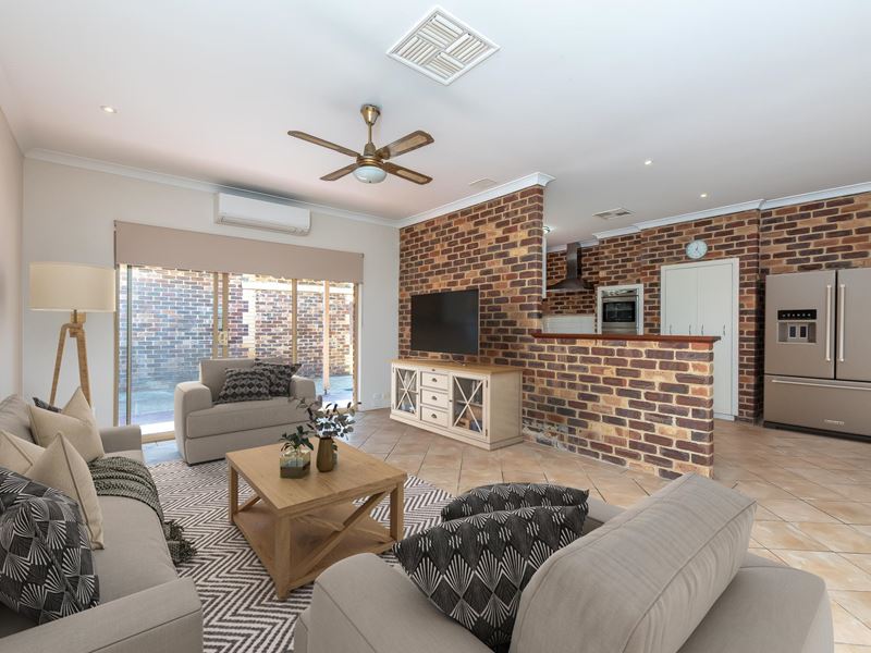 42 Sandalford Drive, Beldon