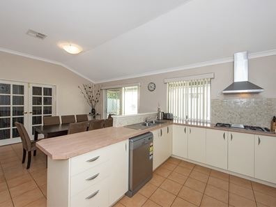 14 STRUTT PARKWAY, Southern River WA 6110