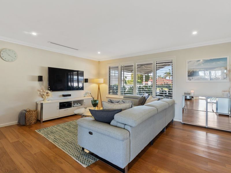 7 Orberry Place, Thornlie