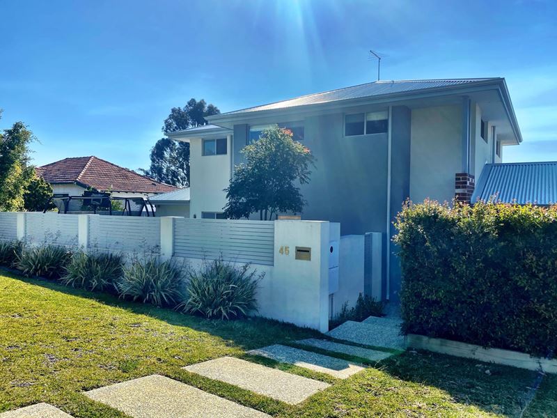 45 Essex Street, Bayswater