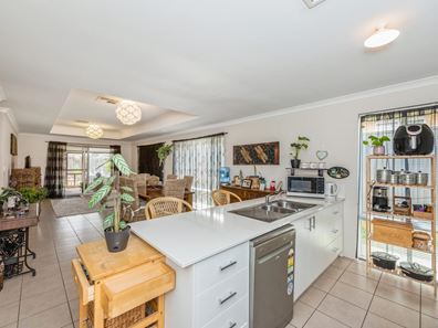 18 Goulburn Road, Baldivis WA 6171