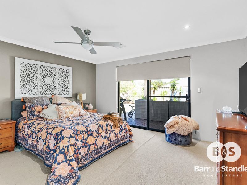 6 Apsley Circle, Millbridge WA 6232