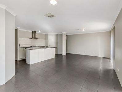 14 Whipbird St, Baldivis WA 6171