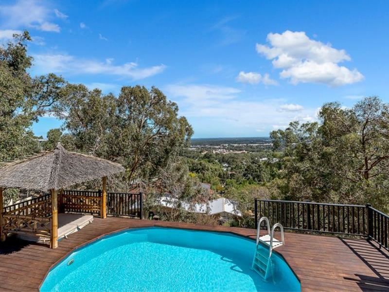 11 Sapphire Court, Mount Richon