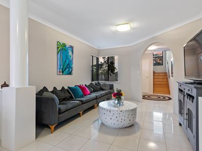 1/121 Grand Promenade, Doubleview WA 6018