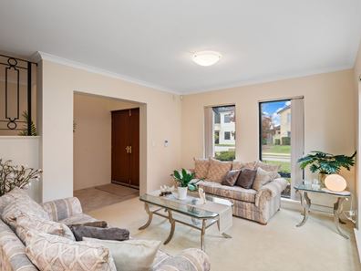 25 Sopwith Elbow, Maylands WA 6051