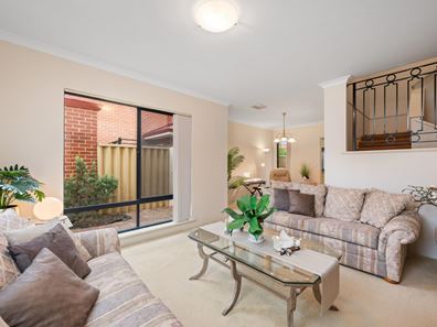 25 Sopwith Elbow, Maylands WA 6051