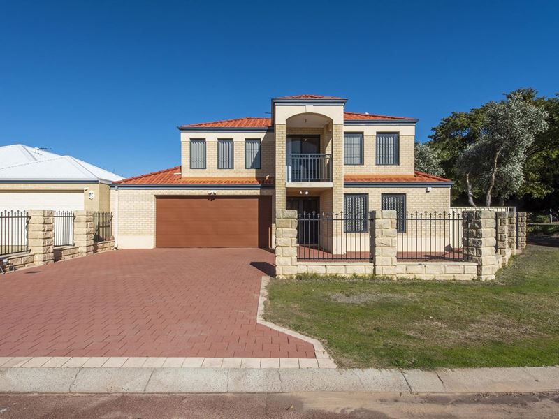 20 Bopeechee Way, Port Kennedy WA 6172