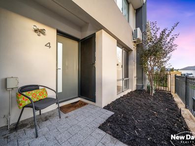 4 Walshaw Street, Aveley WA 6069