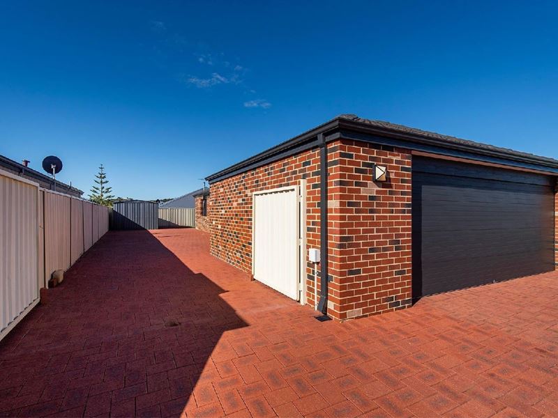 12 Peacock Avenue, Singleton