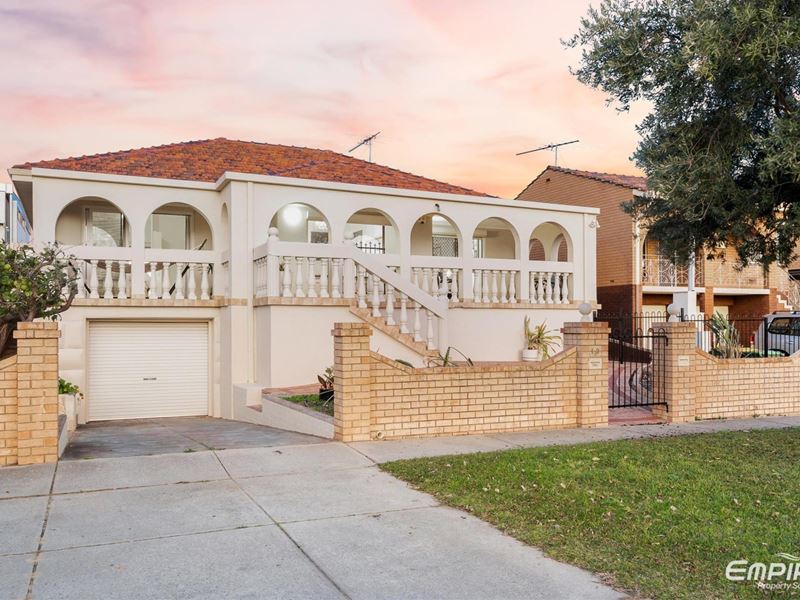12 Hale Street, Beaconsfield