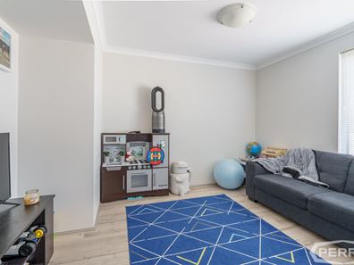 4 Acerosa Boulevard, Halls Head WA 6210