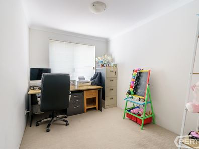 4 Acerosa Boulevard, Halls Head WA 6210