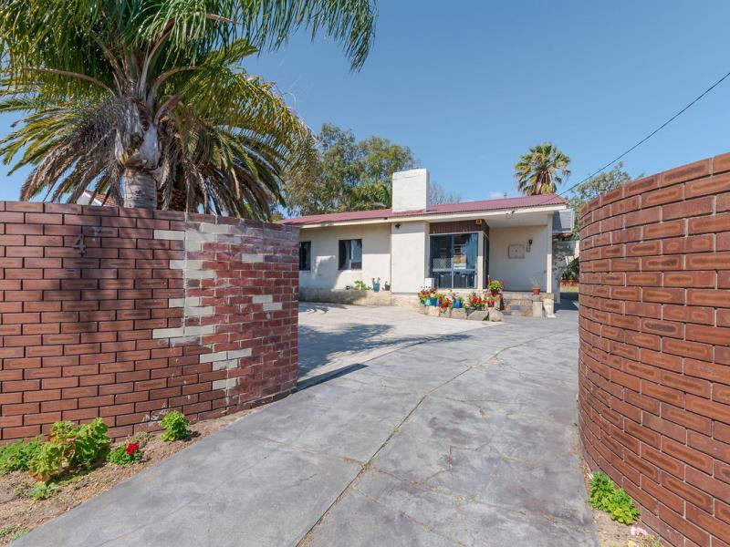 4 Mentone Road, Balga