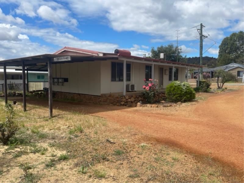82 Hotham Avenue, Boddington