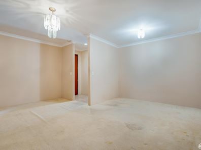 2 Mandarin Way, Seville Grove WA 6112